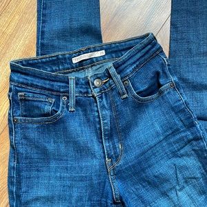 Levi’s High rise skinny jeans